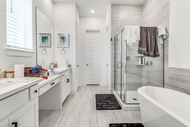 503 N Eagle Point Road, Van Alstyne, TX 75495