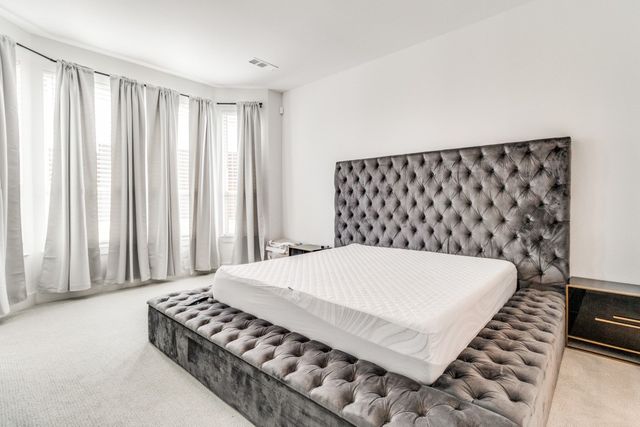 503 N Eagle Point Road, Van Alstyne, TX 75495