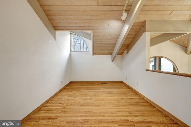 8620 POLK ST, Mclean, VA 22102