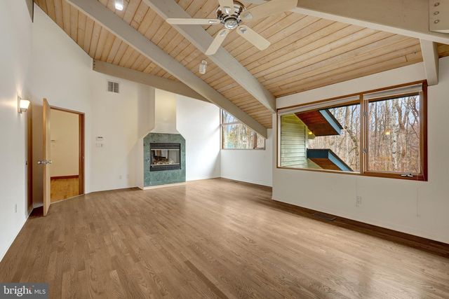 8620 POLK ST, Mclean, VA 22102