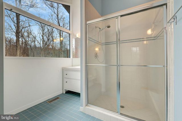 8620 POLK ST, Mclean, VA 22102