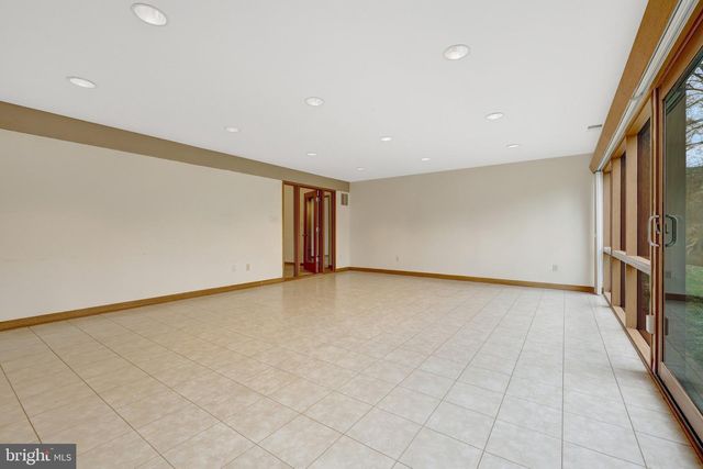 8620 POLK ST, Mclean, VA 22102