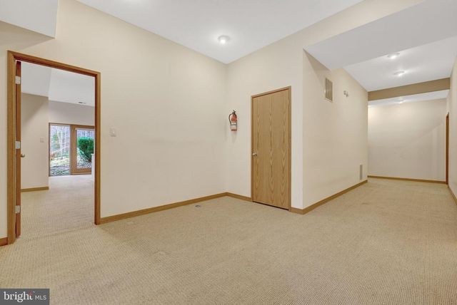 8620 POLK ST, Mclean, VA 22102