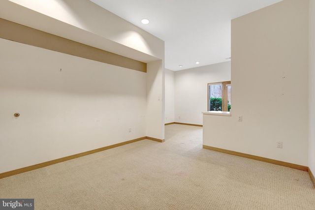 8620 POLK ST, Mclean, VA 22102