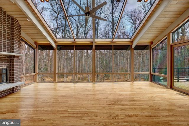 8620 POLK ST, Mclean, VA 22102