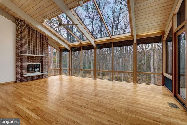 8620 POLK ST, Mclean, VA 22102