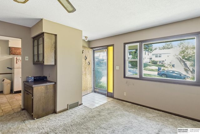 4729 S 78th Street, Ralston, NE 68127