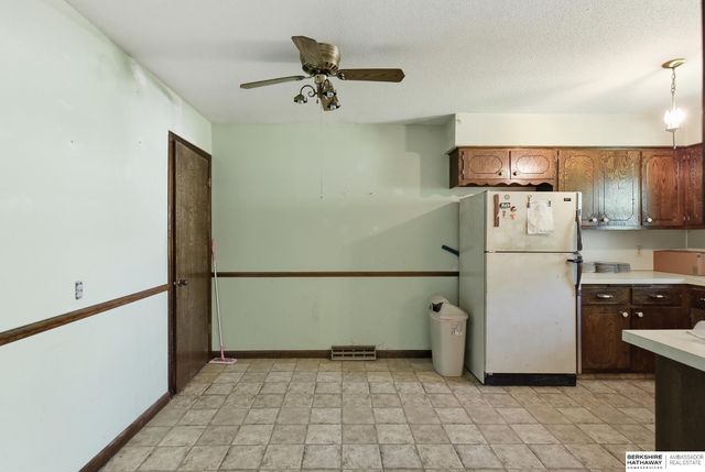 4729 S 78th Street, Ralston, NE 68127