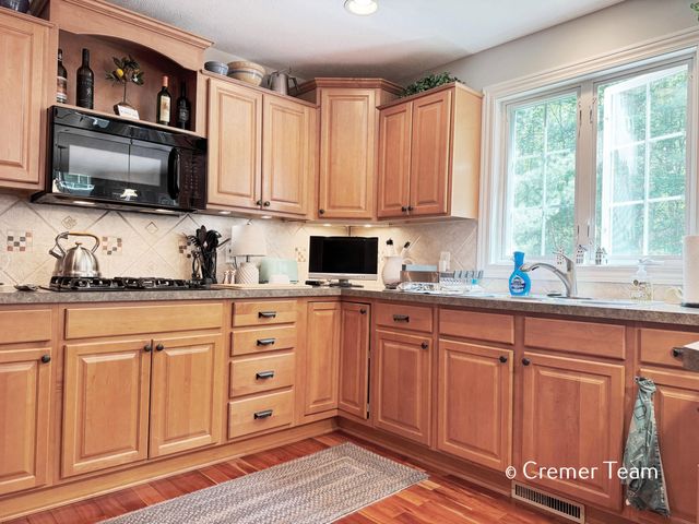 6512 Boulder Drive, Norton Shores, MI 49444