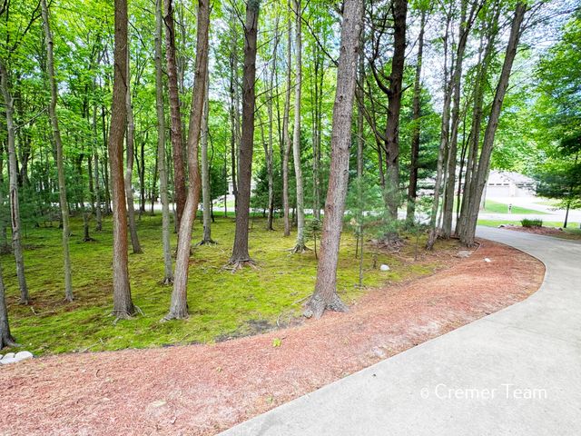 6512 Boulder Drive, Norton Shores, MI 49444