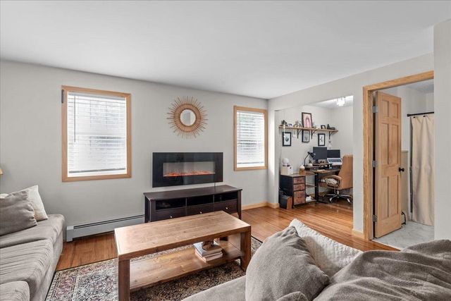 20 Suffolk Lane, Essex, VT 05452