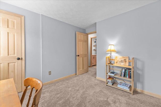 20 Suffolk Lane, Essex, VT 05452