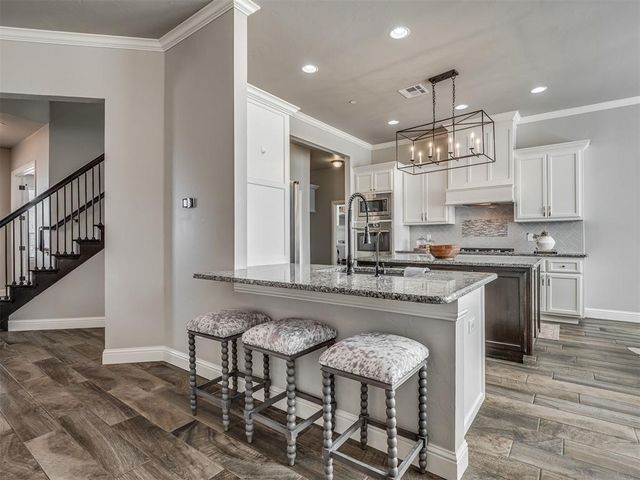 5508 Courtland Lane, Choctaw, OK 73020