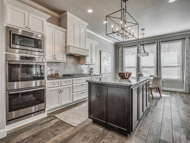 5508 Courtland Lane, Choctaw, OK 73020