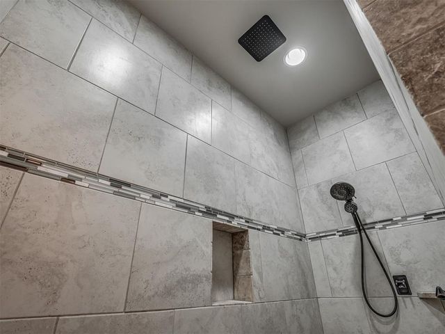 5508 Courtland Lane, Choctaw, OK 73020