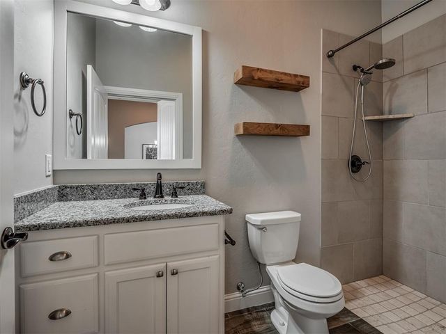 5508 Courtland Lane, Choctaw, OK 73020