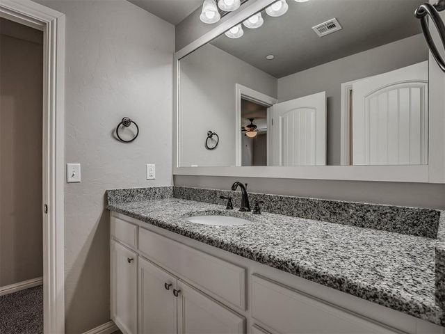 5508 Courtland Lane, Choctaw, OK 73020