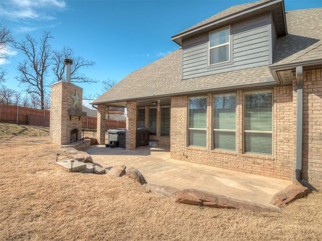 5508 Courtland Lane, Choctaw, OK 73020