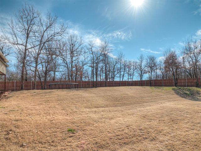 5508 Courtland Lane, Choctaw, OK 73020