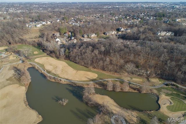 2278 Rule Avenue C, Maryland Heights, MO 63043