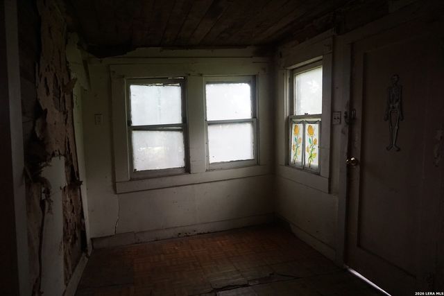 104 New York Pl, San Antonio, TX 78214