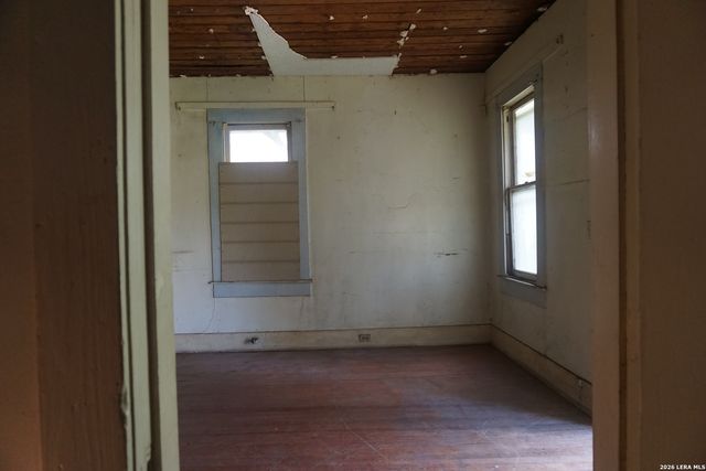 104 New York Pl, San Antonio, TX 78214