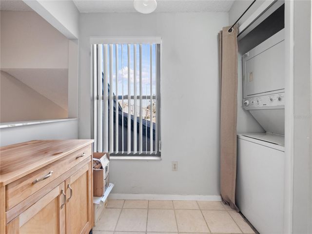 3012 S SEMORAN BOULEVARD 2, Orlando, FL 32822