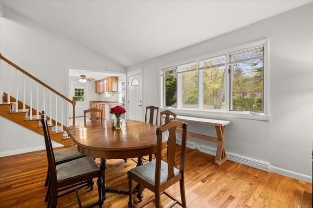 9 Green St, Foxboro, MA 02035