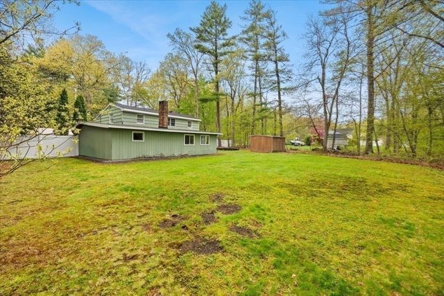 9 Green St, Foxboro, MA 02035
