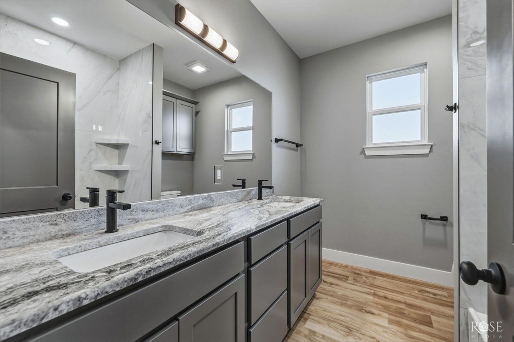 Image 15 of property listing at 912 Probandt Street, San Angelo, TX 76903