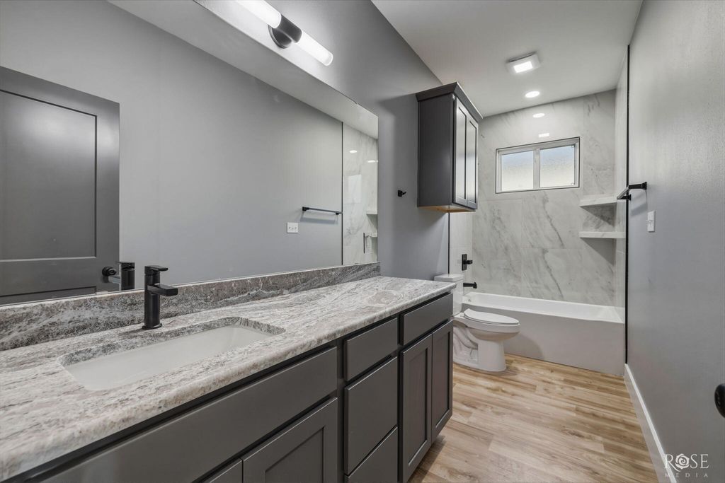 Image 18 of property listing at 912 Probandt Street, San Angelo, TX 76903