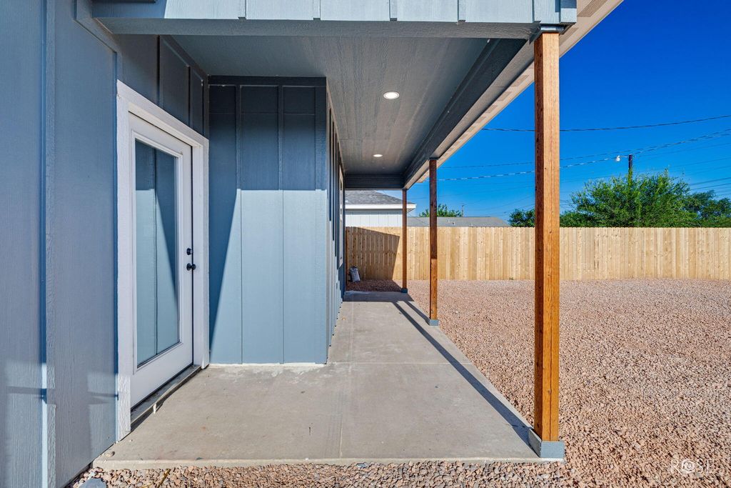Image 24 of property listing at 912 Probandt Street, San Angelo, TX 76903