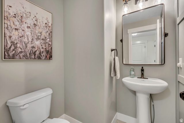 1596 W QUAILHILL RD, Saratoga Springs, UT 84045