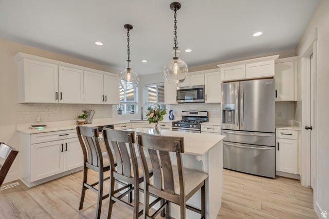 1596 W QUAILHILL RD, Saratoga Springs, UT 84045