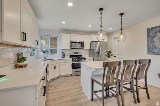 1596 W QUAILHILL RD, Saratoga Springs, UT 84045