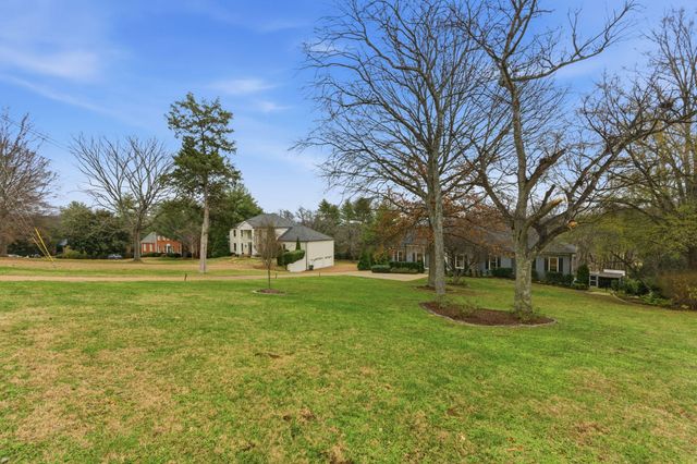 1210 Choctaw TRL, Brentwood, TN 37027