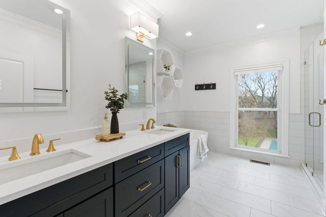 1210 Choctaw TRL, Brentwood, TN 37027