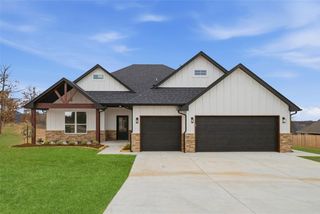 3024 Deer Run Trail, Guthrie, OK 73044