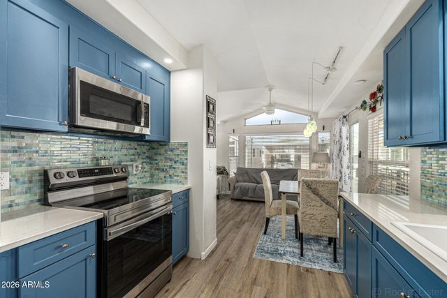 10950 W Union Hills Drive 2415, Sun City, AZ 85373