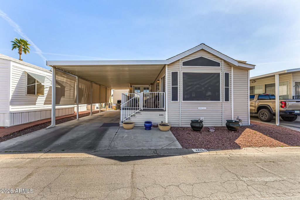 10950 W Union Hills Drive 2415, Sun City, AZ 85373