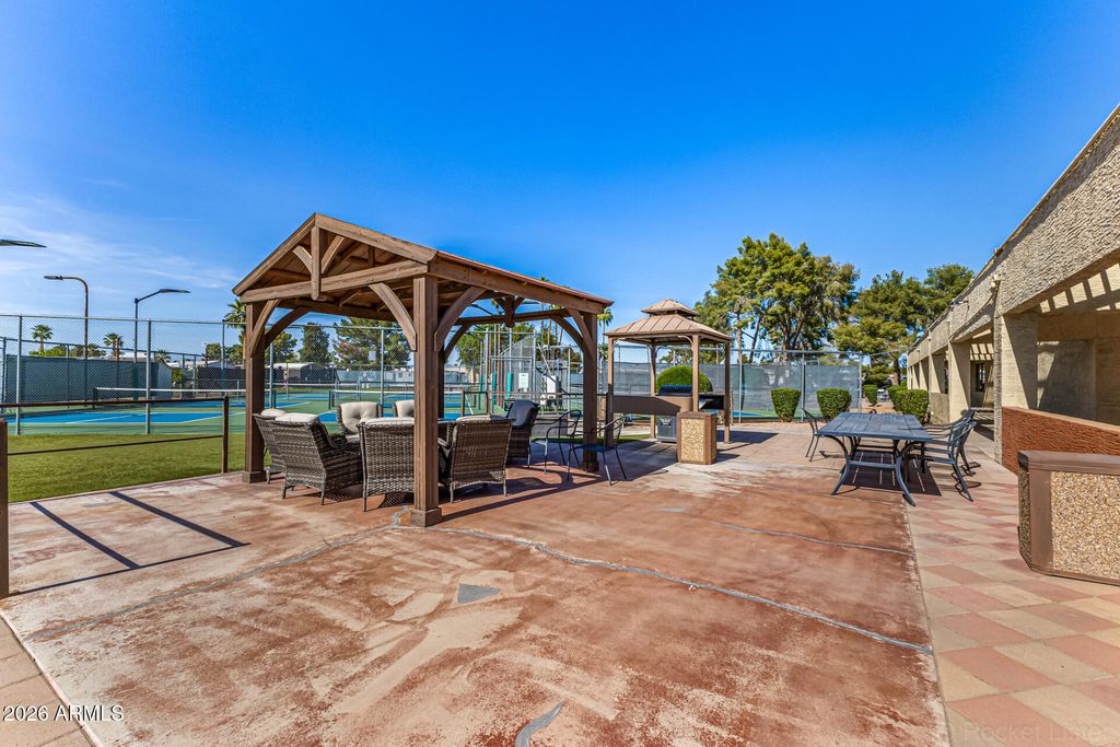 Image 20 of property listing at 10950 W Union Hills Drive 2415, Sun City, AZ 85373
