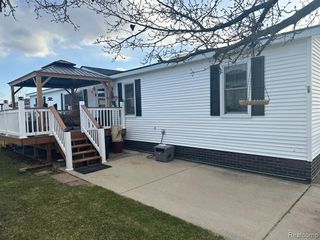 33332 Fern Court, Lenox, MI 48048