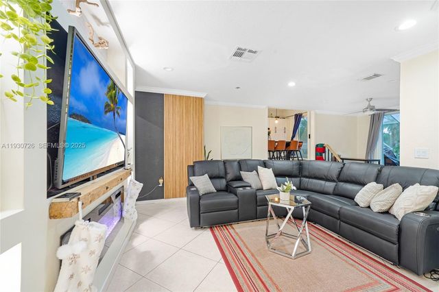 1491 NW 159th Ave, Pembroke Pines, FL 33028