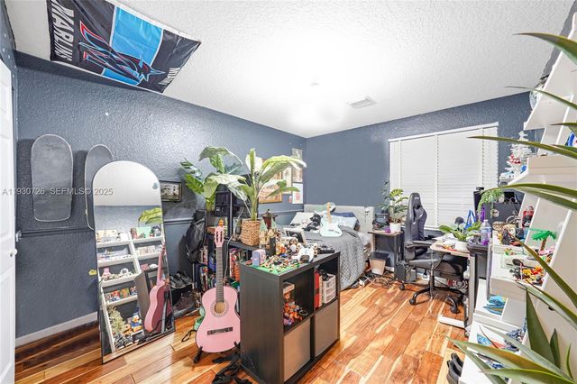 1491 NW 159th Ave, Pembroke Pines, FL 33028