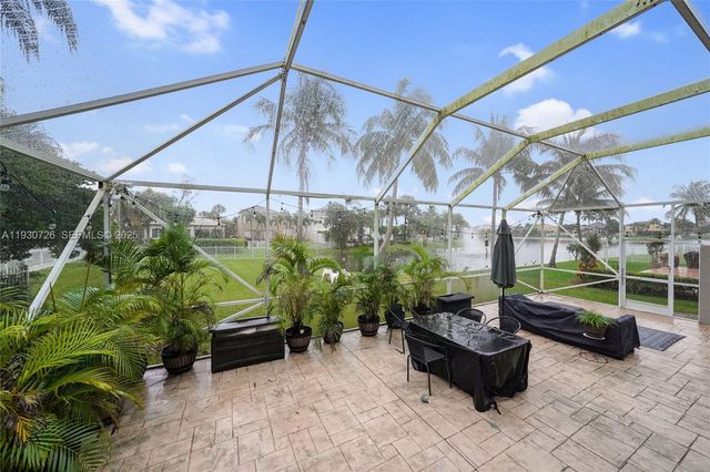 1491 NW 159th Ave, Pembroke Pines, FL 33028