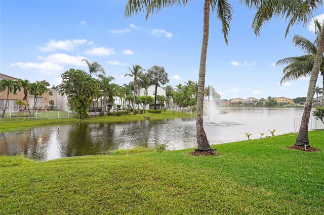 1491 NW 159th Ave, Pembroke Pines, FL 33028
