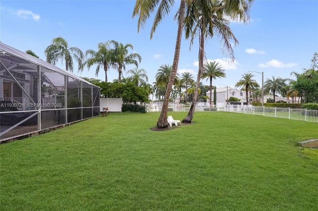 1491 NW 159th Ave, Pembroke Pines, FL 33028