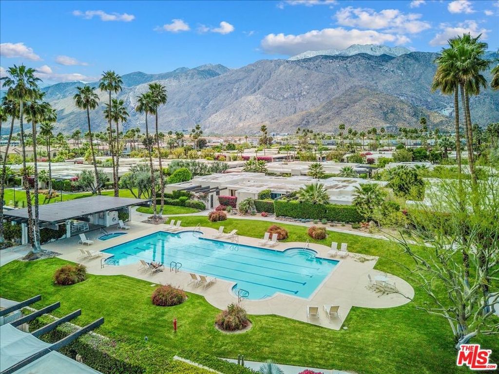 Image 1 of property listing at 426 N Hermosa Drive, Palm Springs, CA 92262