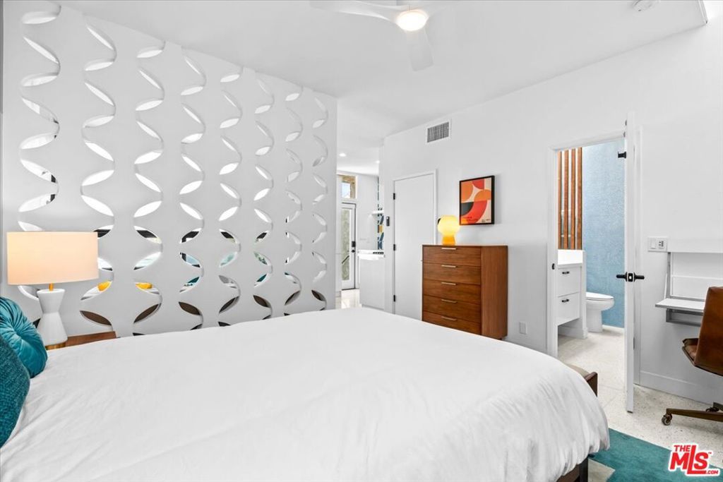 Image 33 of property listing at 426 N Hermosa Drive, Palm Springs, CA 92262