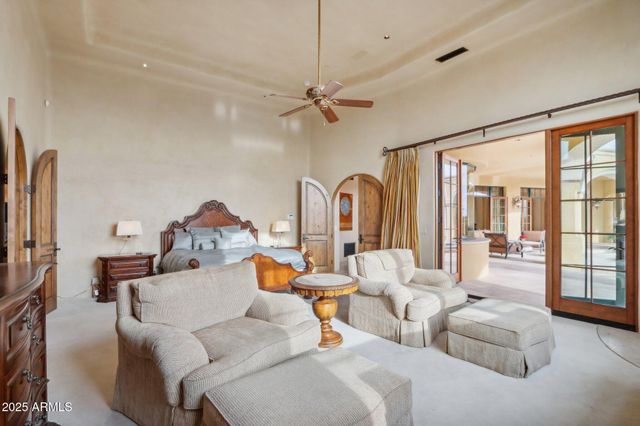 4836 E White Gates Drive, Phoenix, AZ 85018